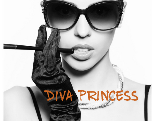 Diva Princess.
A warm and complex fragrance overflowing with delicious fruits and rich florals. Rich aromatic chocolate and amber complete this luscious long lasting soothing blend.