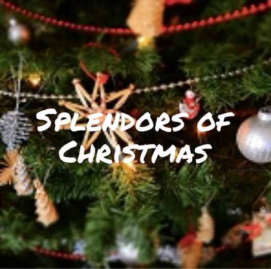 Splendors of Christmas.
A citrus blend with a spiced apple scent and many holiday spices, cinnamon, clove, and nutmeg mixed throughout.